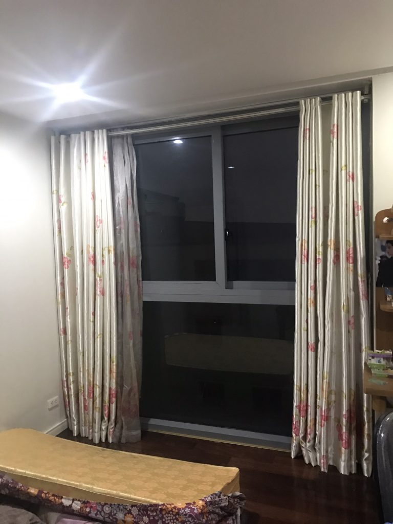 Giat rem cua tai hoang hoa tham ba dinh ha noi 1